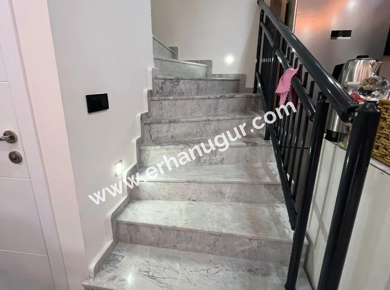 Özdere Çukuraltı De Full Eşyalı Lükx Satılık 3+1Villa