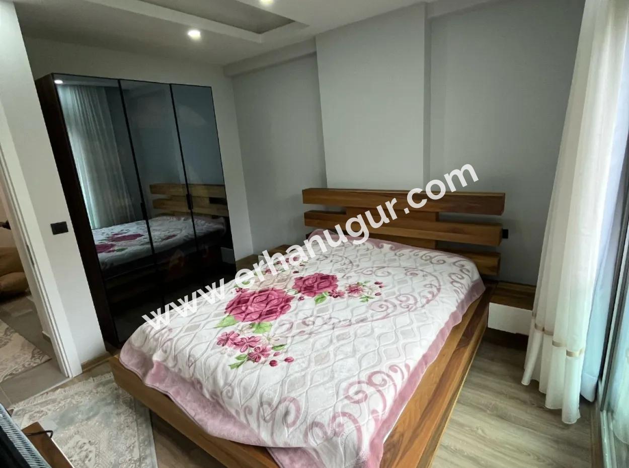 Özdere Çukuraltı De Full Eşyalı Lükx Satılık 3+1Villa