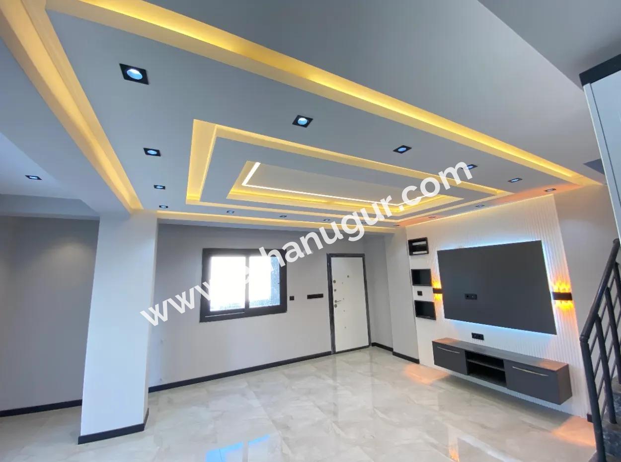 Doğanbey De Tek Mustakil Akıllı Ev Sistemli Ultra Lükx Satılık 3+1 Villa