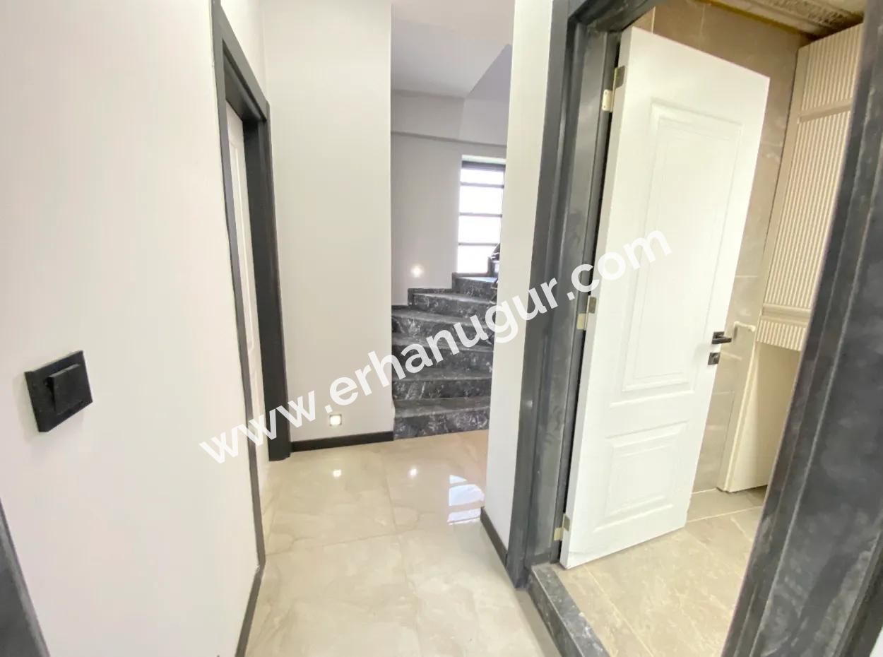 Doğanbey De Tek Mustakil Akıllı Ev Sistemli Ultra Lükx Satılık 3+1 Villa