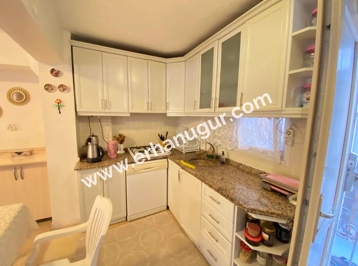 Seferihisar Doğanbeyde Yıldız Tur Sitesi Demize 50Mt Satılık 3+1 Villa