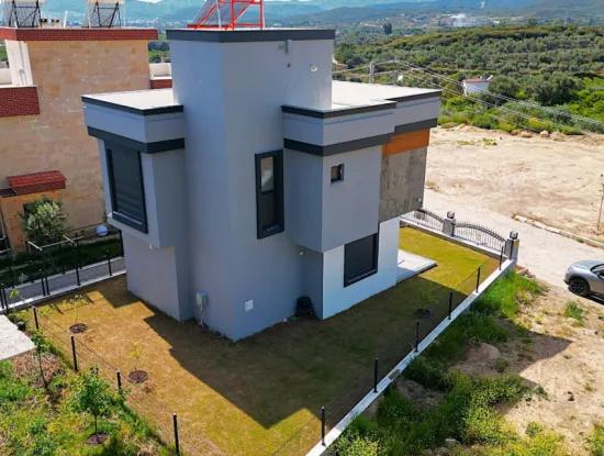 Ürkmez De Deniz Manzaralı Tek Müstakil 3+1 Villa