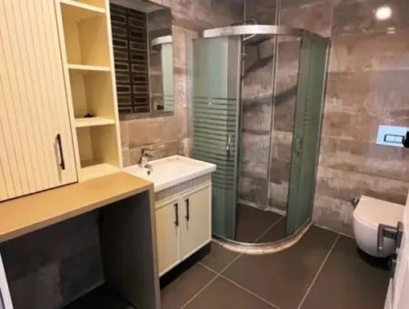 Deniz Tarafı, Köşe, Büyük Bahçelisatılık 3+1 Villa