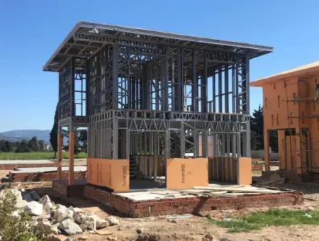 Sefirihisar Doğanbeyde Site İçinde Satılık 3+1 Yazlık