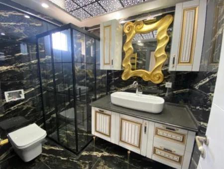 Gümüldür De Denize 50M2 Havuzlu Bahçeli Satılık Yazlık Villa