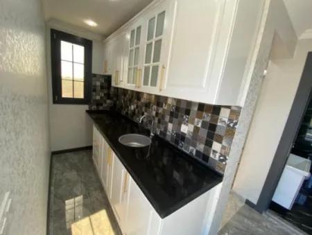 Gümüldür De Denize 50M2 Havuzlu Bahçeli Satılık Yazlık Villa