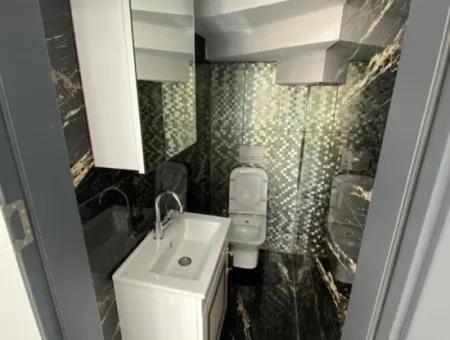 Gümüldür De Denize 50M2 Havuzlu Bahçeli Satılık Yazlık Villa