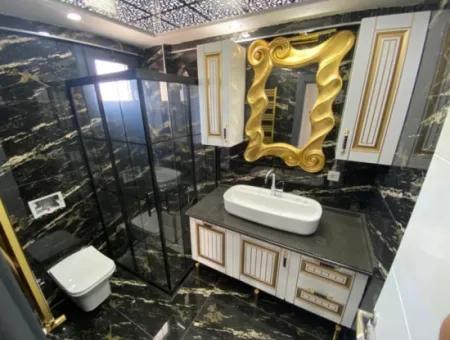 Gümüldür De Denize 50M2 Havuzlu Bahçeli Satılık Yazlık Villa