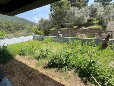 Özdere'de Denize Yürüme Mesafesinde Modern Mimarı Satılık 3+1 Villa