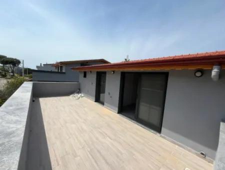 Özdere'de Denize Yürüme Mesafesinde Modern Mimarı Satılık 3+1 Villa