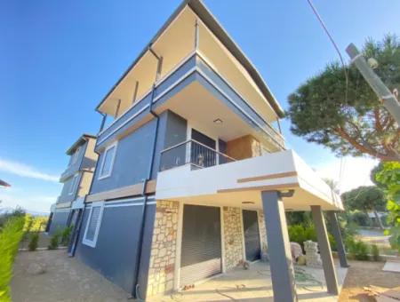 Doğanbey De Tek Mustakil Yerden Isıtma Ultra Lüx Satılık 3+1 Villa