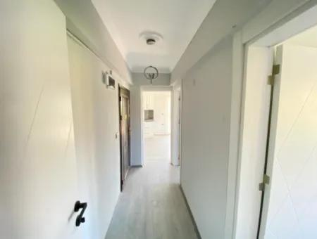 Ürkmez De Çarşı Merkezinde Denize 300M2 Satılık 2+1 Daire