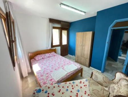 Seferihisar Ürkmez'de Plaja 50M Mesafede Uygun Satılık 2+1 Daire