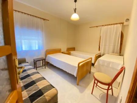 Doğanbey Merkezinde Denize 350M2 Ultra Lüx 7+2 Villa