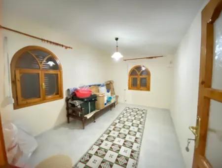 Doğanbey Merkezinde Denize 350M2 Ultra Lüx 7+2 Villa