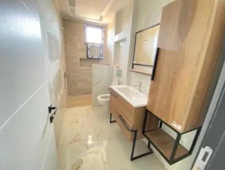 Doğanbey De  Denize 500 Metre Yerden Isıtma Satılık 2+1 Villa