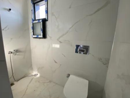 Doğanbey De  Denize 500 Metre Yerden Isıtma Satılık 2+1 Villa