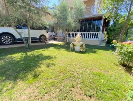 Doğanbey De Köşe Villa Tek Müstakil Geniş Bahçeli Ultra Lükx Satılık 4+1 Villa