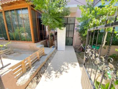 Ürkmez De Merkezde Denize 350M Geniş Ferah Yapılı Satılık 2+1 Daire