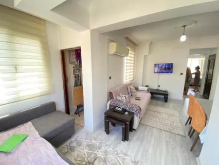 Ürkmez De Merkezde Denize 350M Geniş Ferah Yapılı Satılık 2+1 Daire