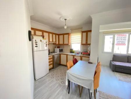 Ürkmez De Merkezde Denize 350M Geniş Ferah Yapılı Satılık 2+1 Daire