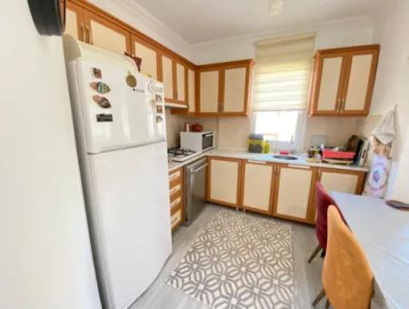 Ürkmez De Merkezde Denize 350M Geniş Ferah Yapılı Satılık 2+1 Daire