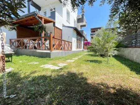 Doğanbeyde Kapalı Otoparkı Denıze 550M2 Ultra Lüx Satılık 3+1 Vılla