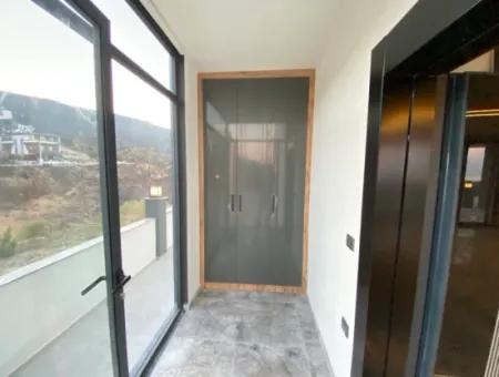 Ultra Lüks Akıllı Ve Köşe Vılla 4+1 Özel Tasarım Tek Müstakil Villa