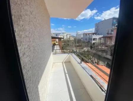 Seferihisar Doğanbey De Denize 350Mt Bahçeli Satılık 3+1 Villa