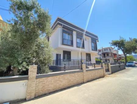 Seferihisar Doğanbey De Köşe Denize 500Mt Satılık 3+1 Villa