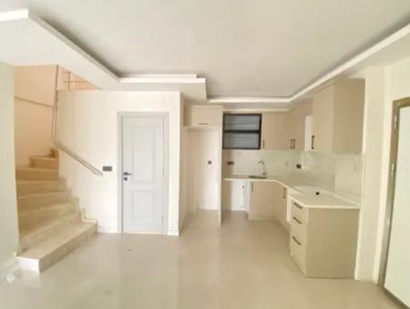 Seferihisar Doğanbey De Geneş Bahçeli Denize 300Mt Satılık 2+1 Villa