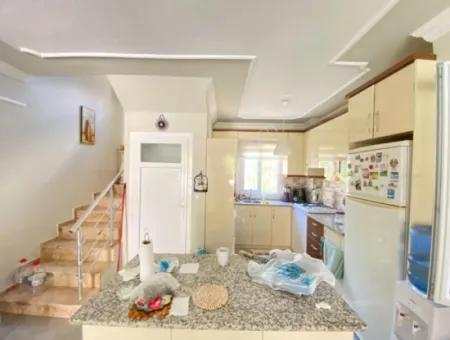 Seferihisar Doğanbey De Denize 300Mt Ferah Satılık 3+1 Villa