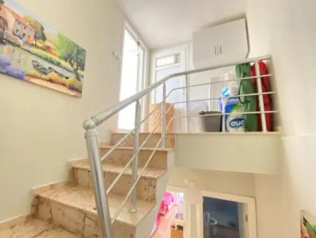 Seferihisar Doğanbey De Denize 300Mt Ferah Satılık 3+1 Villa