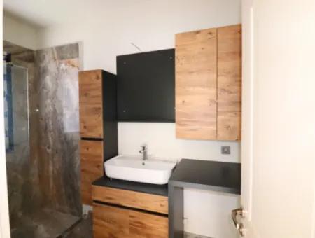 Seferihisar Doğanbey De Tek Müstakil Site İçerisinde Satılık 3+1 Villa