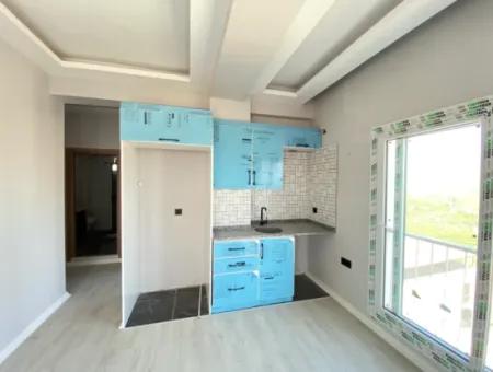 Gümüldür De Merkezinde Full Deniz Asansörlüdür Satılık 1+1 Daire