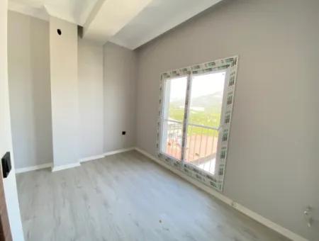 Gümüldür De Merkezinde Full Deniz Asansörlüdür Satılık 1+1 Daire