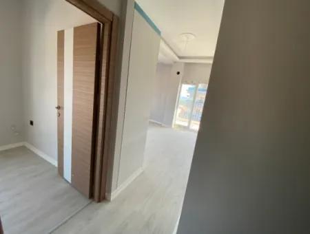 Gümüldür De Merkezinde Full Deniz Asansörlüdür Satılık 1+1 Daire