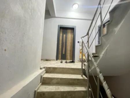 Gümüldür De Merkezinde Full Deniz Asansörlüdür Satılık 1+1 Daire