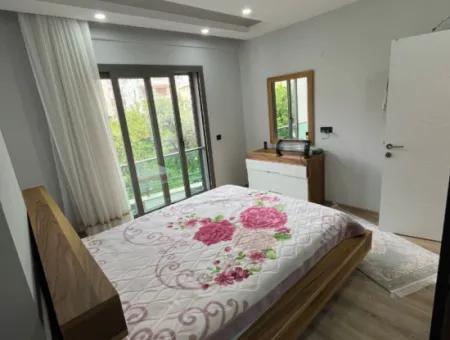 Özdere Çukuraltı De Full Eşyalı Lükx Satılık 3+1Villa