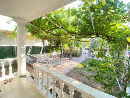 Seferihisar Doğanbeyde Yıldız Tur Sitesi Demize 50Mt Satılık 3+1 Villa