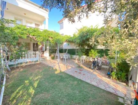 Seferihisar Doğanbeyde Yıldız Tur Sitesi Demize 50Mt Satılık 3+1 Villa