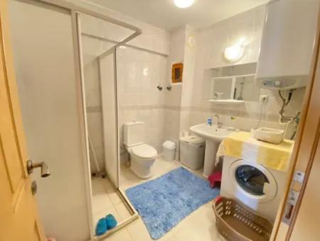 Seferihisar Doğanbeyde Yıldız Tur Sitesi Demize 50Mt Satılık 3+1 Villa